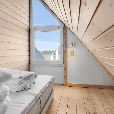 Lovely In With Kitchen Holiday home